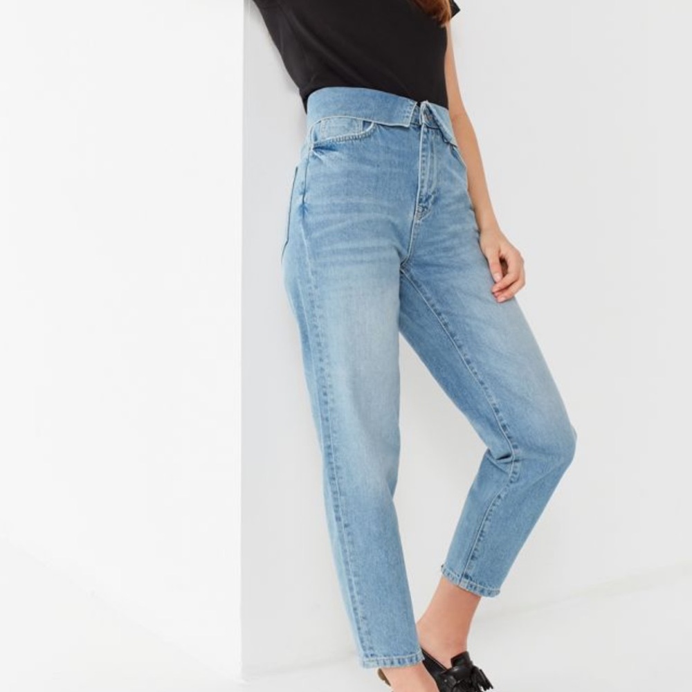 Urban Outfitters BDG Zayley Fold Over Straight Leg Jeans